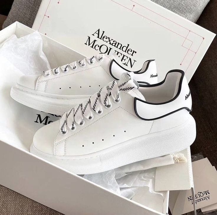 TENIS ALEXANDER MCQUEEN DELINEADO UNISEX